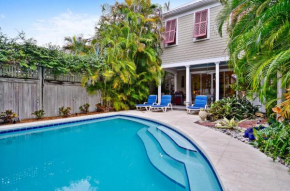 Amelia Home by AvantStay In Historic Old Town w Pool